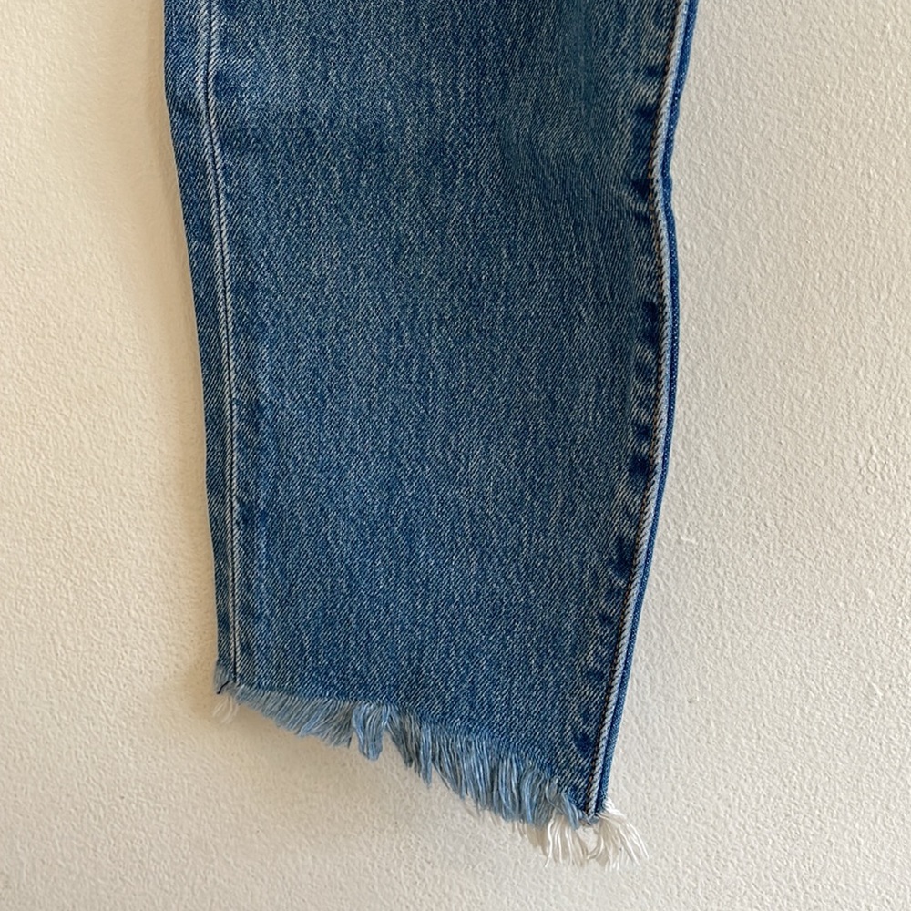 Levi’s Premium Wedgie Jean | High Rise | Size 31 - Picture 7 of 13